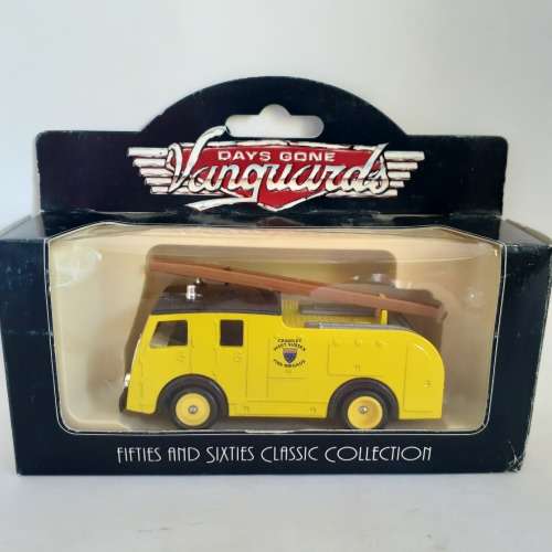 Lledo 60003 Days Gone Vanguards F8 Fire Engine West Sussex Fire Brigade Mint Boxed