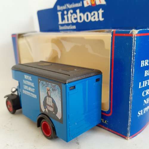 Lledo Days Gone Dennis Parcels Van Royal National Life-Boat Institution Mint Boxed