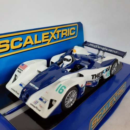 Scalextric C2483 MG Lola LMP Thetford Boxed