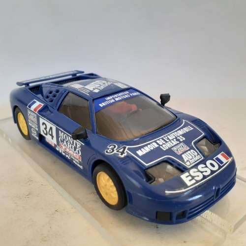 SCX 8286 Bugatti EB110 Le Mans