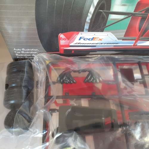 Revell Ferrari F1 2000 Plastic Model Kit Mint Boxed