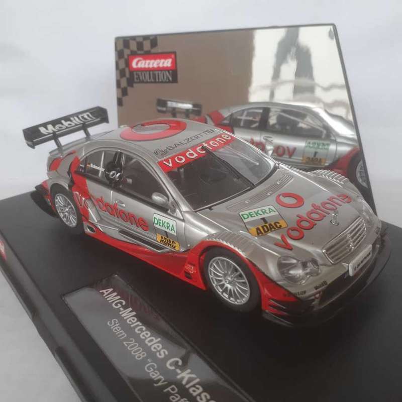 Carrera Evolution 25747 Mercedes C-Klasse DTM Vodafone Boxed