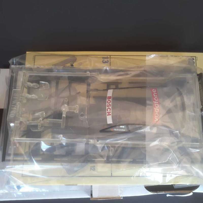 Revell Easy Kit 7118 Opel Astra V8 CoupeTimo Scheider Mint Boxed
