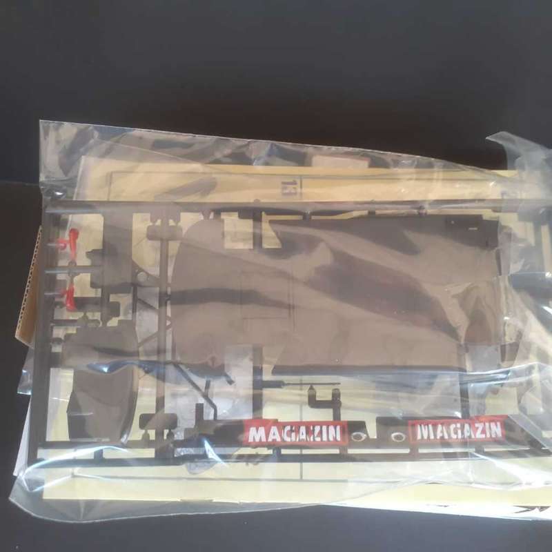 Revell Easy Kit 7118 Opel Astra V8 CoupeTimo Scheider Mint Boxed