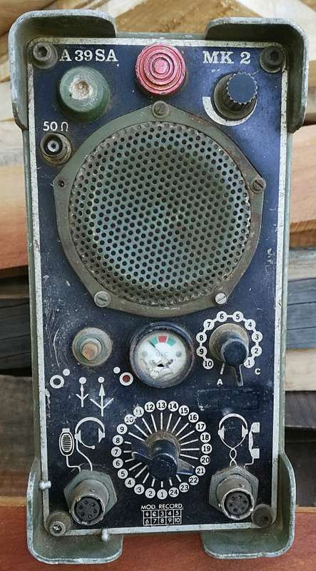 SADF Radio for Display Purposes only ! View Pictures for condition.