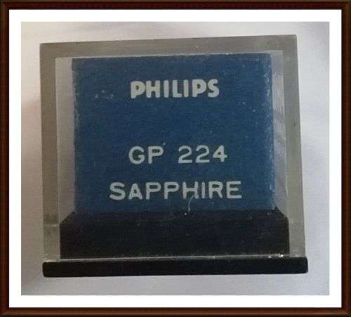 Vintage Philips Ceramic Head with Stylus. GP224 Sapphire for Turntable.New redundant stock item