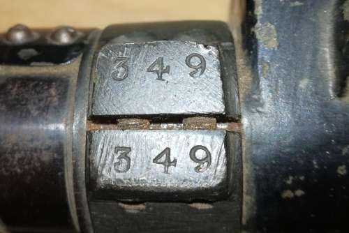 WW II RIFLE SCOPE STAMPED HBM & CO. NO.32 MK II with MOUNTING BRACKET.