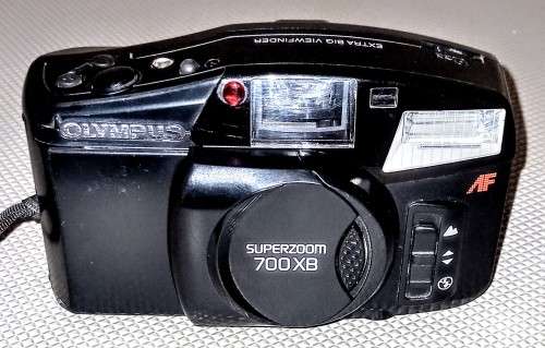 Olympus SuperZoom 700XB 35mm Film Camera in working condition