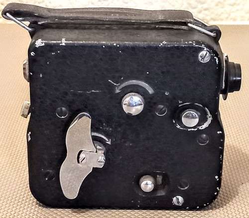 Vintage Pathescope `H` Movie Camera in Black. Made in London. Working condition