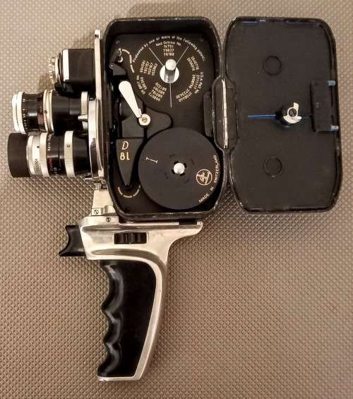 Vintage Bolex D8L 8 mm `Double Run` Film Movie Camera with Pistol Grip. In working condition
