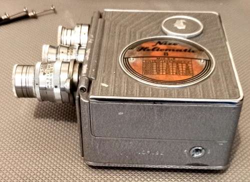 Vintage Nizo Heliomatic 2x8mm Model S2R Cine Camera West Germany in working condition