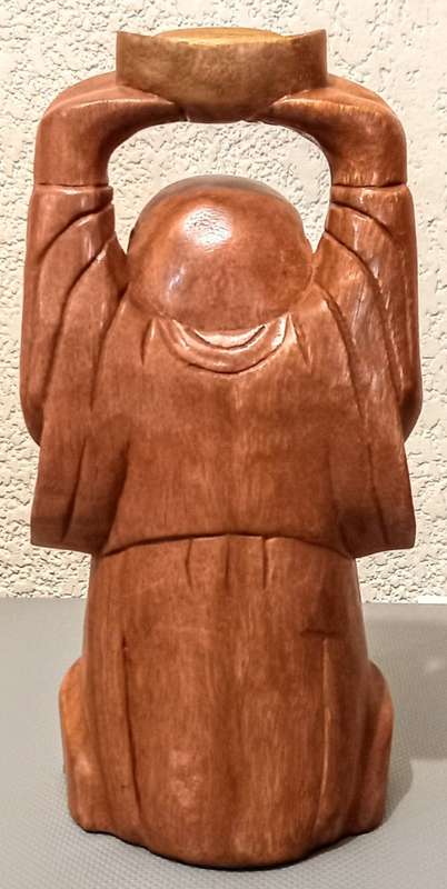Beautiful Handcarved Oak Wood Buddha Statue. 32cm Tall