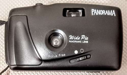 Vintage Panorama Daylight 35mm Film Camera in Working Condition