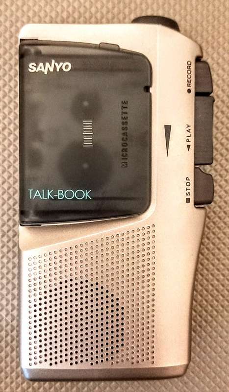 Sanyo Talk-Book Micro Cassette Recorder. Model TRC-615M in working condition