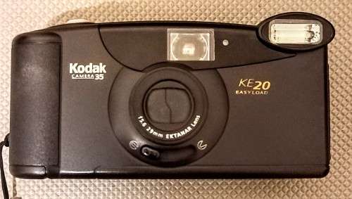 Kodak KE20 Easyload 35mm Film Camera in Working Condition