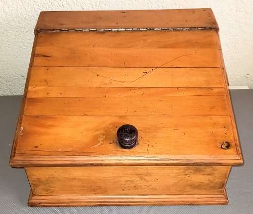 Simply Beautiful Rustic Farmhouse Solid Yellow Wood Breadbin. 39cm x 39cm x 21.5cm