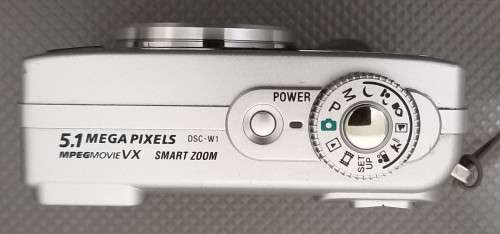 Sony Cyber-Shot DSC-W1, 5.1 MegaPixel Digital Camera in Working Condition