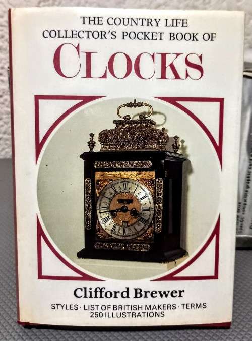The Country Life Collector`s Pocket Book of Clocks. Hardcover. 1983. 16cm x 10.5cm