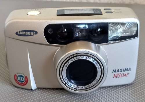 Samsung Maxima 1450 AF 35mm Film Camera in Working Condition