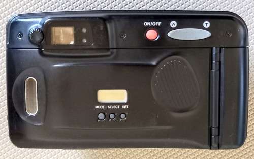 Samsung Maxima 1450 AF 35mm Film Camera in Working Condition