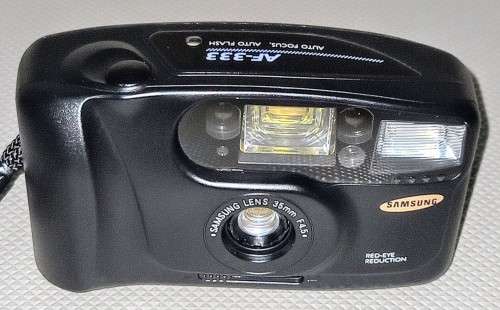 Samsung AF-333 Compact Auto 35mm Film Camera in Working Condition