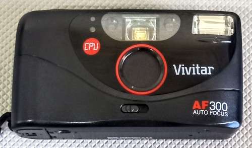 Vivitar AF 300 Compact Auto 35mm Film Camera in Working Condition