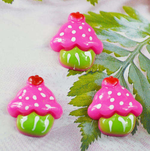 5 PCS RESIN CUPCAKE FLAT BACK EMBELLISHMENTS FOR ARTS & CRAFTS - PINK
