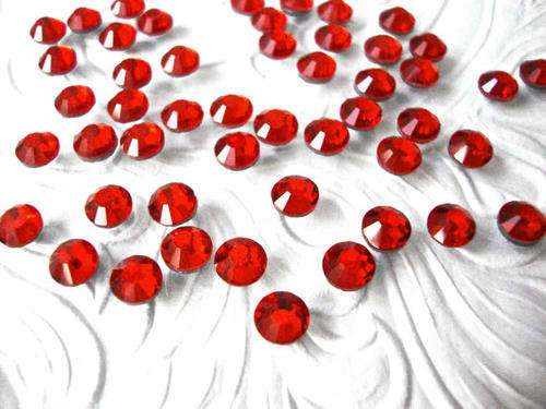 HOT-FIX ss6 2mm IRON ON CRYSTAL RHINESTONES - SIAM RED