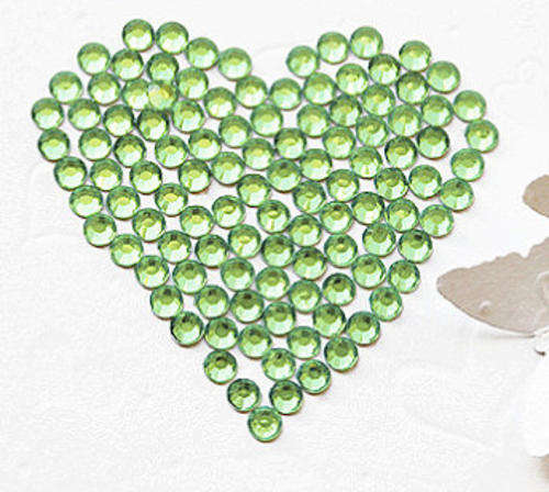 100PCS 2MM ROUND RHINESTONES FOR NAIL ART & CRAFTS - LIGHT GREEN