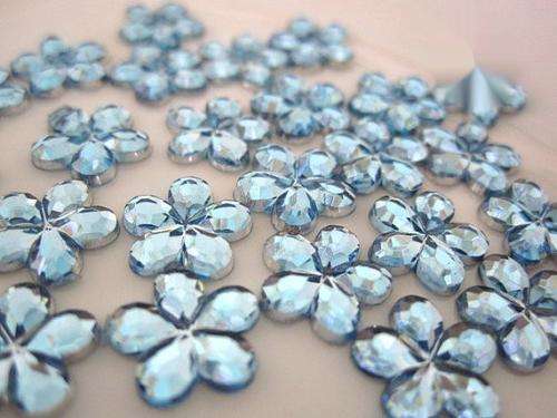 100PCS 3MM FLOWER RHINESTONES FOR NAIL ART  & CRAFTS - LIGHT BLUE