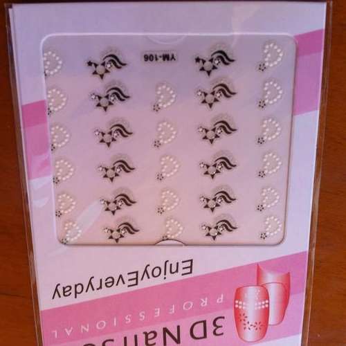 NAIL ART