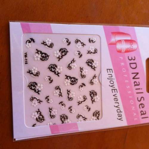 NAIL ART