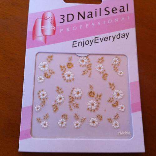 NAIL ART