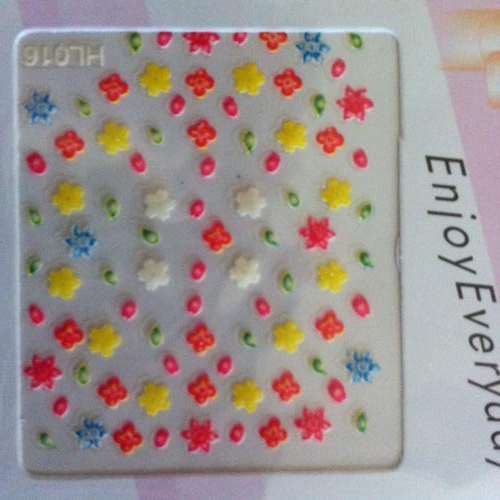 NAIL ART