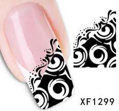 NAIL ART