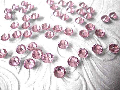 (144 PCS) SS16 (4MM) IRON ON HOT FIX (HOTFIX)  FLATBACK RHINESTONE  - LIGHT ROSE PINK