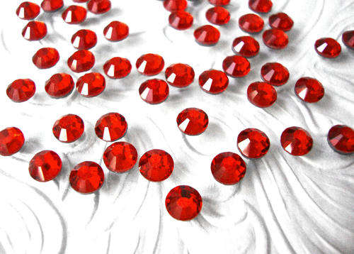 1 X GROSS (144 PCS) SS20 (5MM) IRON ON HOT FIX (HOTFIX)  FLATBACK RHINESTONE  - SIAM RED
