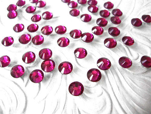 1 X GROSS (144 PCS) SS16 (4MM) IRON ON HOT FIX (HOTFIX)  FLATBACK RHINESTONE  - FUCHSIA