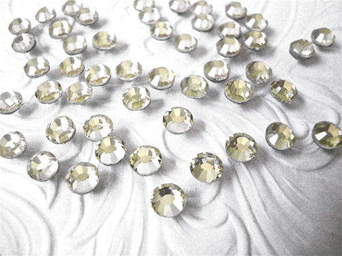 1 X GROSS (144 PCS) SS20 (5MM) IRON ON HOT FIX (HOTFIX)  FLATBACK RHINESTONE  - JONQUIL