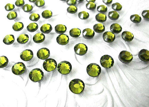 1 X GROSS (144 PCS) SS10 (3MM) IRON ON HOT FIX (HOTFIX)  FLATBACK RHINESTONE  - OLIVINE