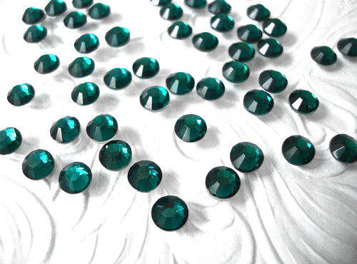 1 X GROSS (144 PCS) SS10 (3MM) IRON ON HOT FIX (HOTFIX)  FLATBACK RHINESTONE  - EMERALD