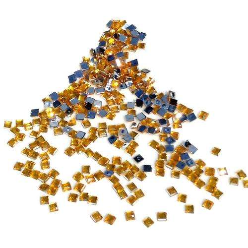 NAIL ART  2 x 2 MM SQUARE RHINESTONES - TOPAZ YELLOW