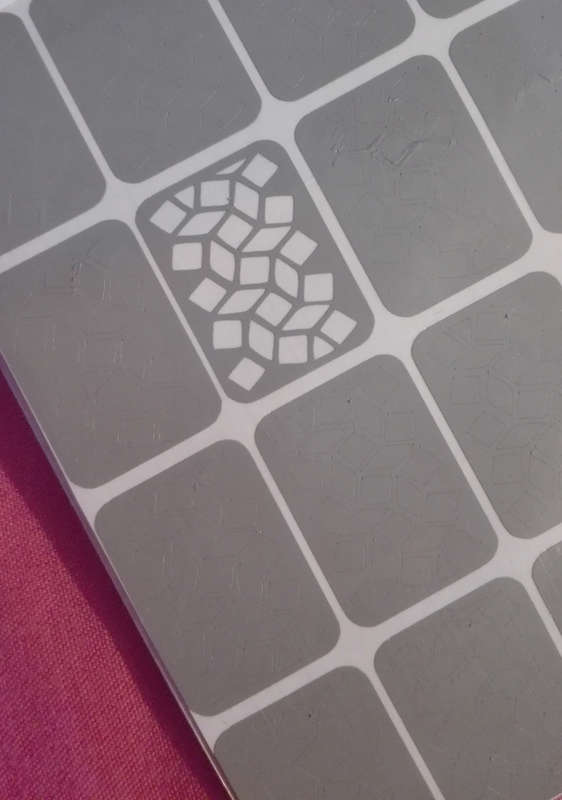 NAIL ART - Nail Art Stencils Nail Polish Stencils