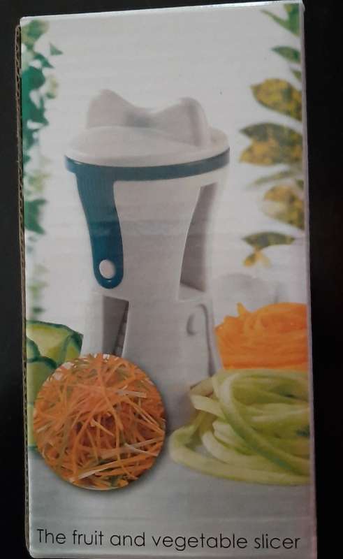 Vegetable spiral slicer