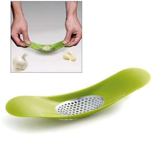 Garlic rocket crusher