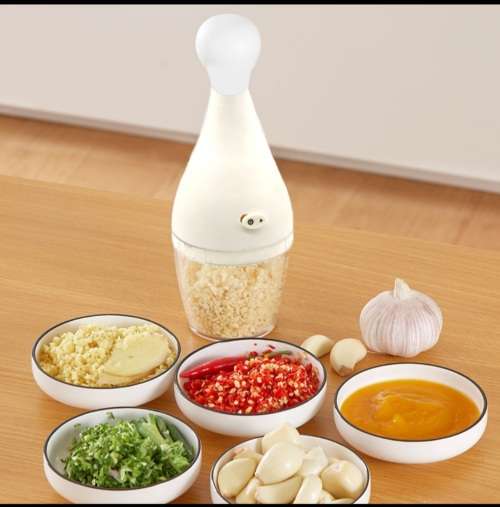 Vegetable and herb chopper