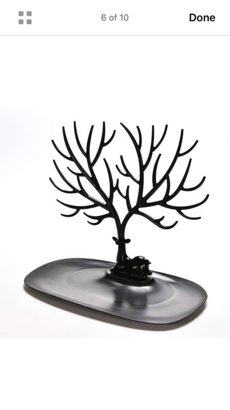 Deer Shaped Jewelry Holder Stand in white or pink