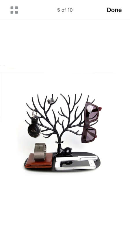 Deer Shaped Jewelry Holder Stand in white or pink