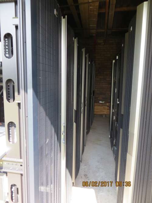 HP 42U Server Rack