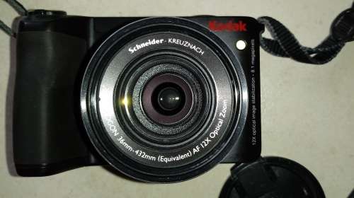 Kodak Z8612 IS EasyShare Digital Zoom Camera